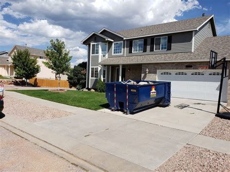 10 Yard Roll Off Dumpster Rental Price in Colorado Springs, CO - SOCO Waste