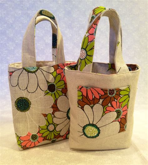 Reversible Tote Bags, How to Make One - NoelleODesigns