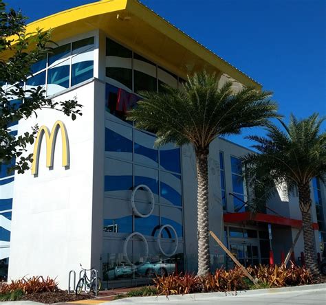 WORLD'S LARGEST ENTERTAINMENT MCDONALD'S & PLAYPLACE (2024) All You Need to Know BEFORE You Go ...