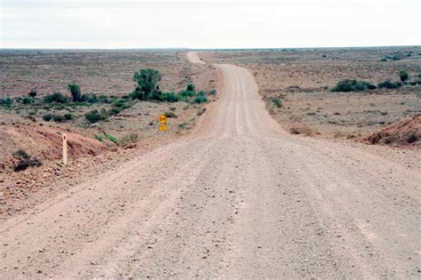 The Outback Travellers Track Guide - Strzelecki Track