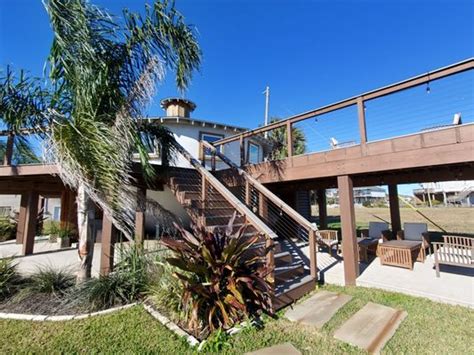 KETTLE HOUSE - Updated December 2024 - 18 Photos - 1410 Miramar Dr, Galveston, Texas - Landmarks ...