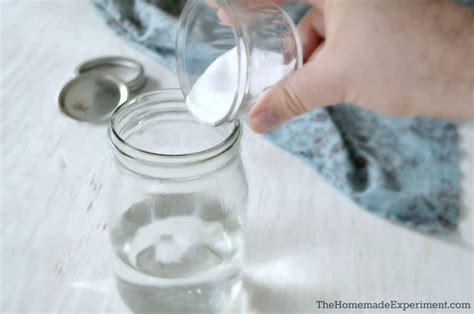 Simple Homemade Baking Soda Mouthwash