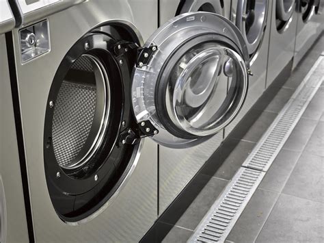 How to Properly Load a Front Load Washing Machine - FMB Laundry