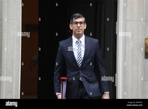 London, UK. 26th Apr, 2023. British Prime Minister Rishi Sunak leaves ...