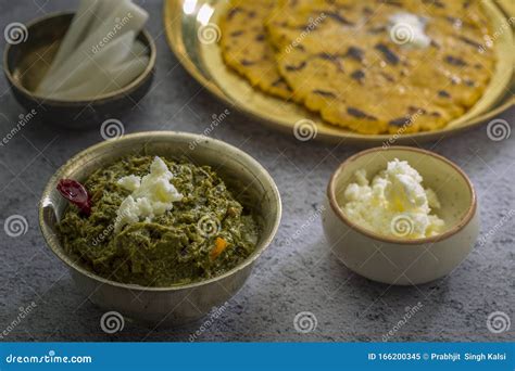 Makki Di Roti - Sarson Ka Saag Stock Image - Image of cuisine, famous ...