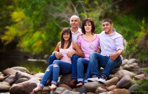 Family Of 5 Photography Poses Ideas - Photography Subjects