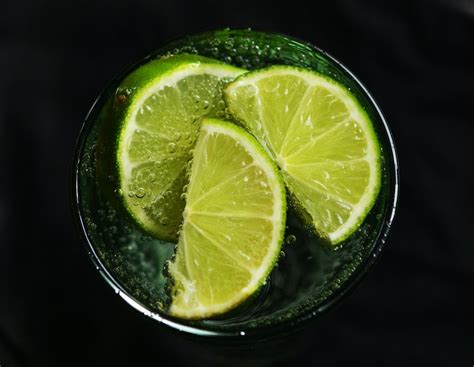 Lime Slices in Drinking Glass · Free Stock Photo
