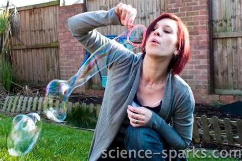 How to make bubbles