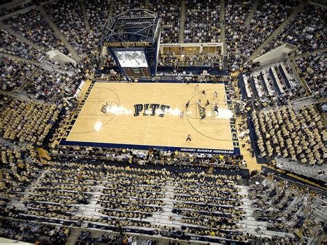 The usual packed house for a University of Pittsburgh home basketball ...