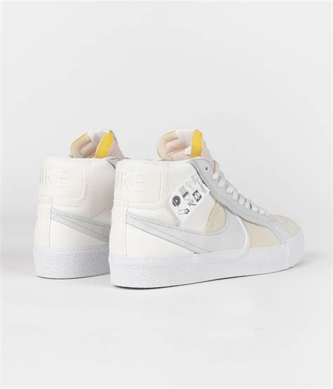 Nike SB Blazer Mid Premium Shoes - Summit White / Summit White | Flatspot