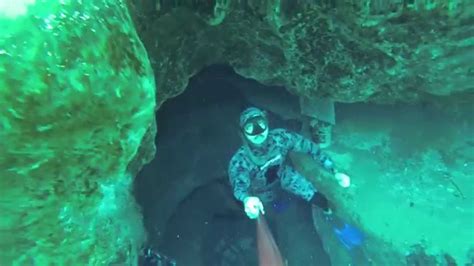 Morrison Springs Freedive to the Scuba Death Sign - YouTube