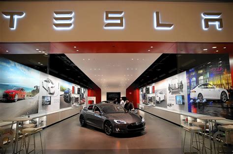 Η Tesla έρχεται στην Ελλάδα