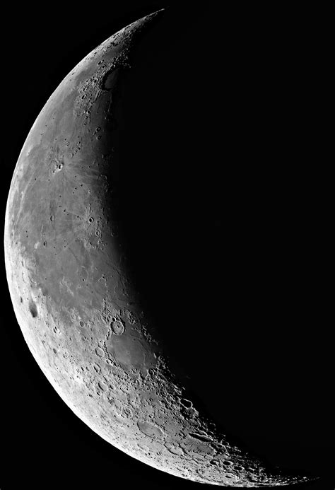 File:Waning Moon ESO.jpg - Simple English Wikipedia, the free encyclopedia