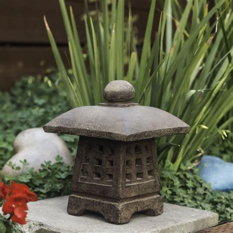 Volcanic Ash Ikekomi-doro Garden Lantern, Handmade in Indonesia ...