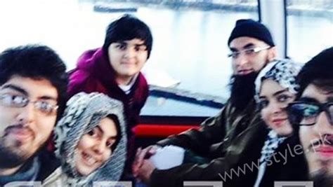 Junaid Jamshed (Late) With His Wife And Kids – Style.Pk