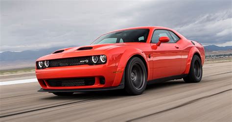 Dodge's Hellcat V8 Is Discontinuing After The 2023 Model Year