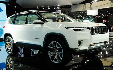 Jeep finds green groove with 7-seat, plug-in hybrid SUV concept ...