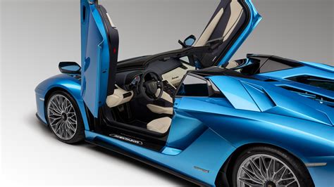 2018 Lamborghini Aventador S Roadster 4 Wallpaper | HD Car Wallpapers | ID #8416