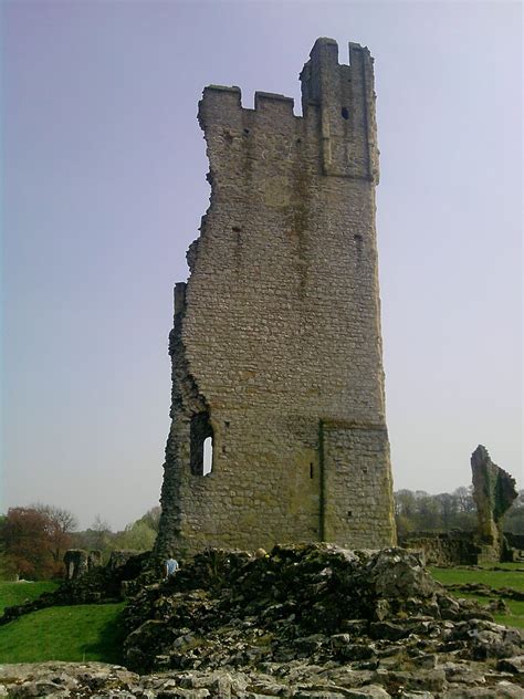 Helmsley Castle ,North yorkshire England. currently live 5 miles from here Yorkshire Day ...