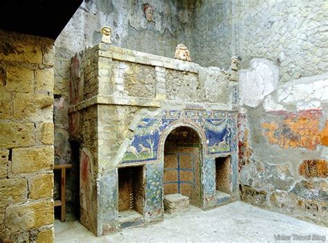 Pompeii and Herculaneum: Two Beautiful Mummies | Pompeii and herculaneum, Herculaneum, Pompeii