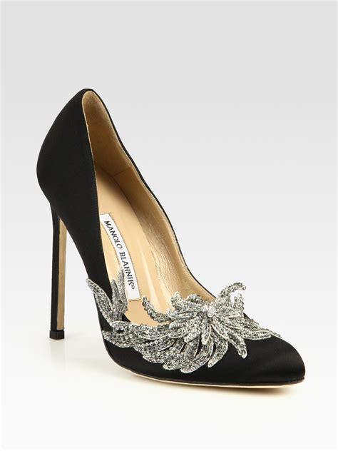 Buy > manolo blahnik black pump > in stock