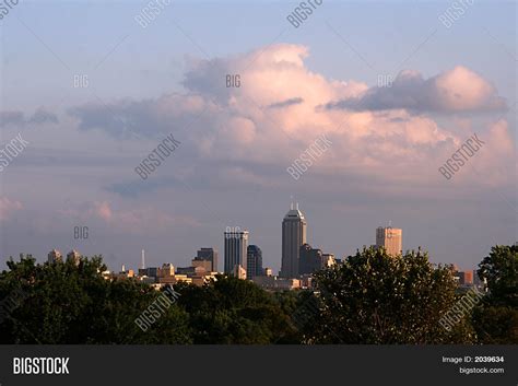 Indianapolis Skyline Image & Photo (Free Trial) | Bigstock