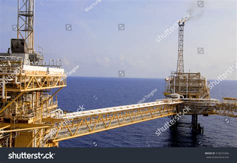 Offshore Oil Rig Platform Sunset Sunrise Stock Photo 518272456 ...