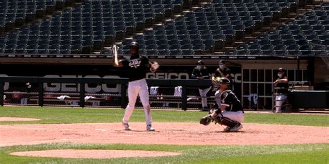 Tim Anderson brings bat flip to White Sox intrasquad