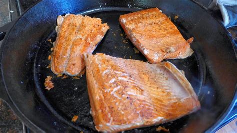 Feeding Our Lives, LLC: Cooking Lesson: How to Pan Sear Salmon