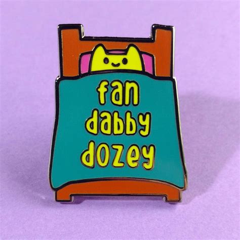 Fan Dabby Dozey Insignia de pin de esmalte - Etsy España