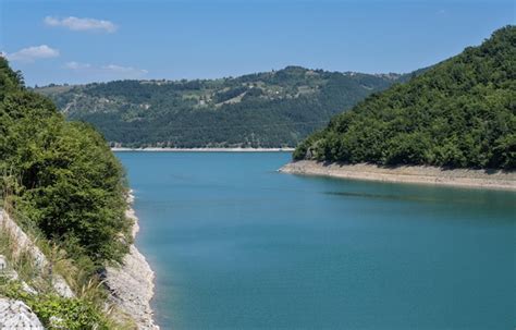 Premium Photo | Zlatar lake zlatarsko jezero serbia