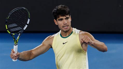 Carlos Alcaraz stunned in Australian Open quarterfinals | Yardbarker