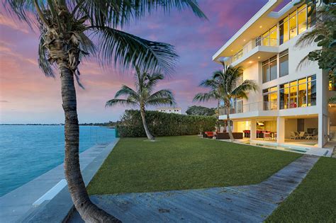 Island Lifestyle and Architectural Gems on Sarasota’s Siesta Key - Mansion Global