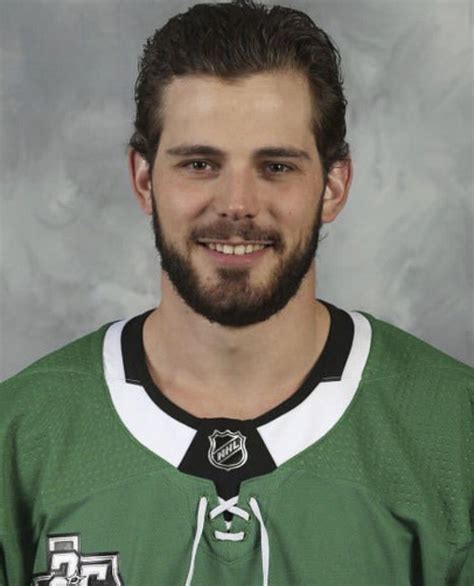 Tyler Seguin's official headshot 2017-2018 | Dallas stars hockey, Tyler seguin, Stars hockey