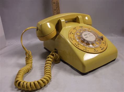 Telephone Retro 1970 s Yellow /Gold Bell Rotary Dial Phone Untested ...