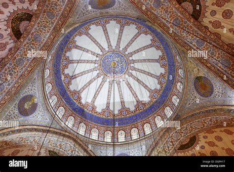 Interior view, main dome, Blue Mosque, Sultan Ahmed Mosque or Stock Photo: 61961907 - Alamy