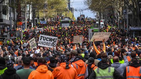 Melbourne protests: Third day of violence planned, police say; Dozens ...