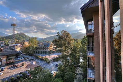 Learn More About the Edgewater Hotel in Gatlinburg TN