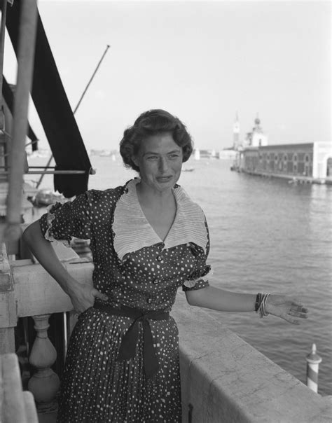 27 Photos Of Ingrid Bergman's Effortlessly Chic Style Through The Years | HuffPost Life