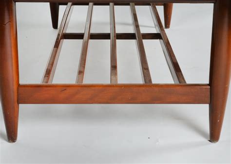 Mid-Century Modern Cherry Coffee Table | EBTH