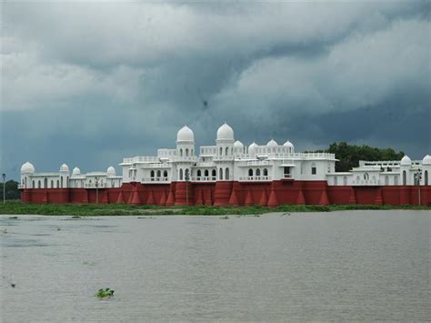 Neer Mahal – The Only Lake Palace in the East - Infornicle