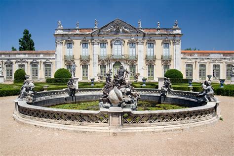 A Journey through Portuguese Architecture and its Monuments - Tribos