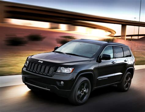 Chrysler unveils new Jeep Grand Cherokee concept; will name vehicle ...