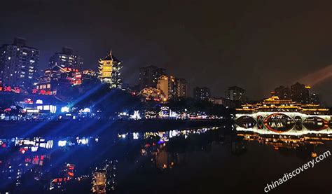 Chengdu Nightlife: Bars, Sichuan Opera, Teahouse, Night Market