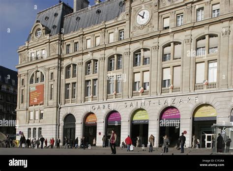 Gare saint lazare train station hi-res stock photography and images - Alamy