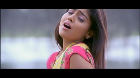 Shriya Saran hottest song Gundusoodhi from Chatrapathi (DVD9 REMUX)