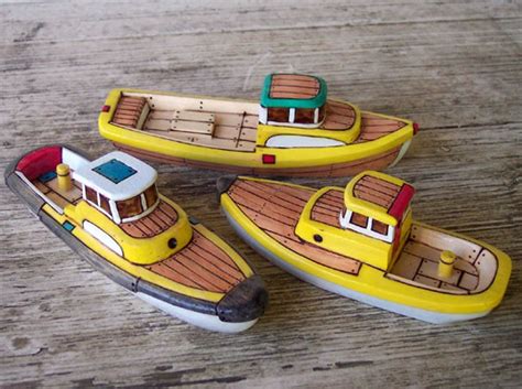 Wooden Toy Boats by FriendlyFairies | Inhabitots