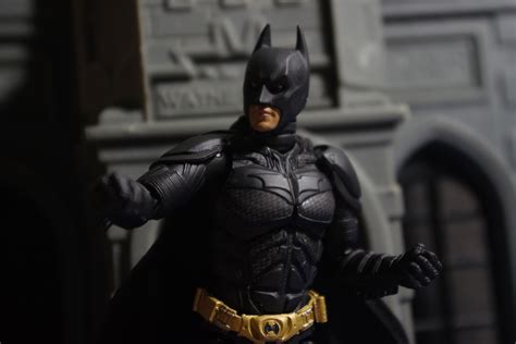 Lameazoid.com - Mafex The Dark Knight Rises Batman – Lameazoid.com