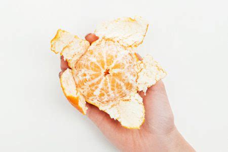 10 Amazing Uses of Orange Peels and the Side Effects