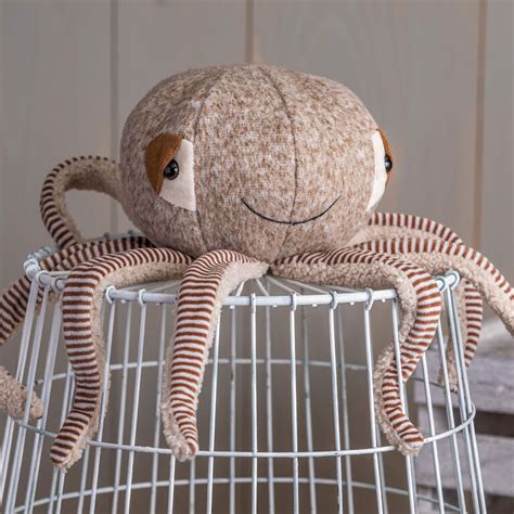 Mary Meyer - FabFuzz - Sir Saltz Octopus | Toys R Us Canada